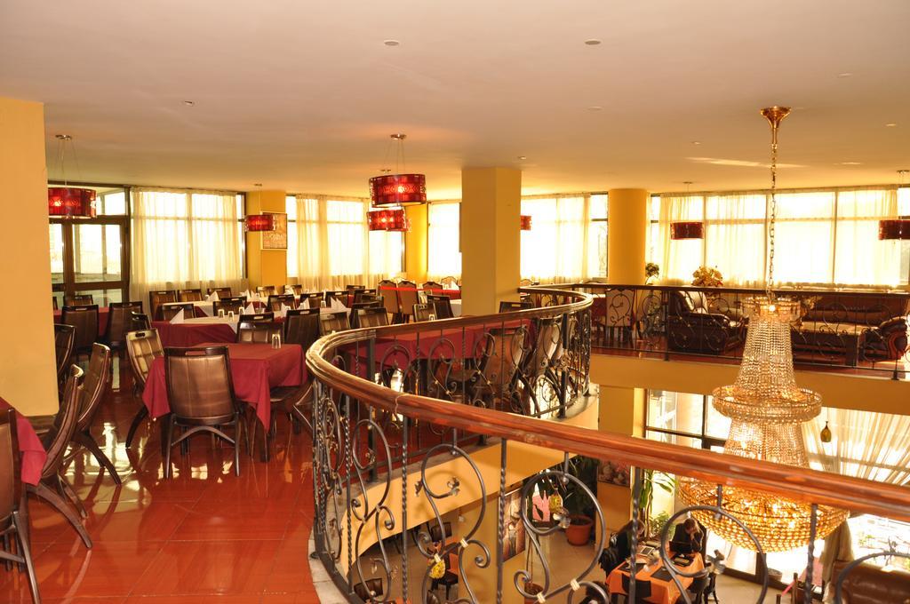 Churchill Addis Ababa Hotel Экстерьер фото
