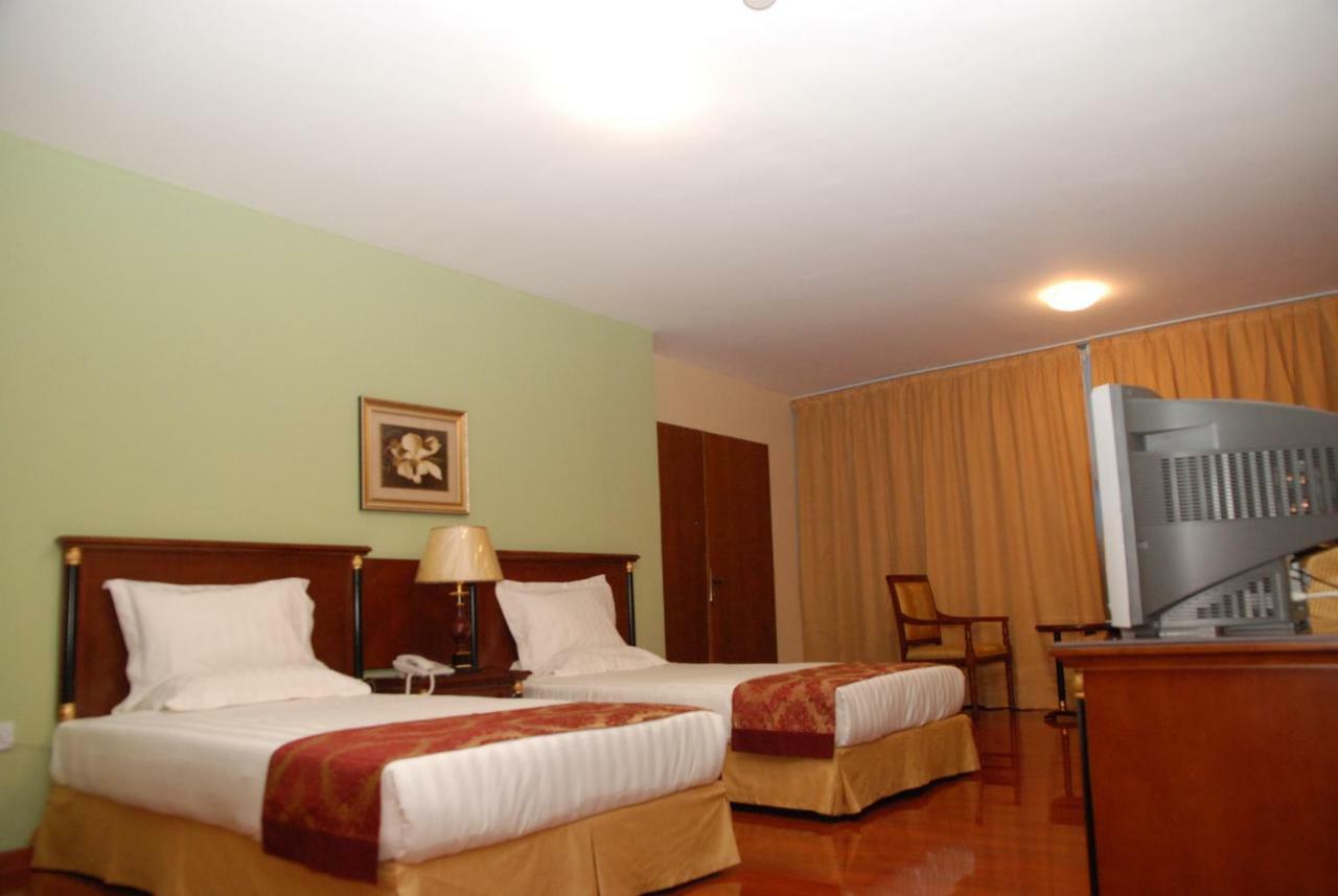 Churchill Addis Ababa Hotel Экстерьер фото